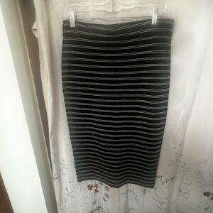 White House black market pencil skirt black and white striped
